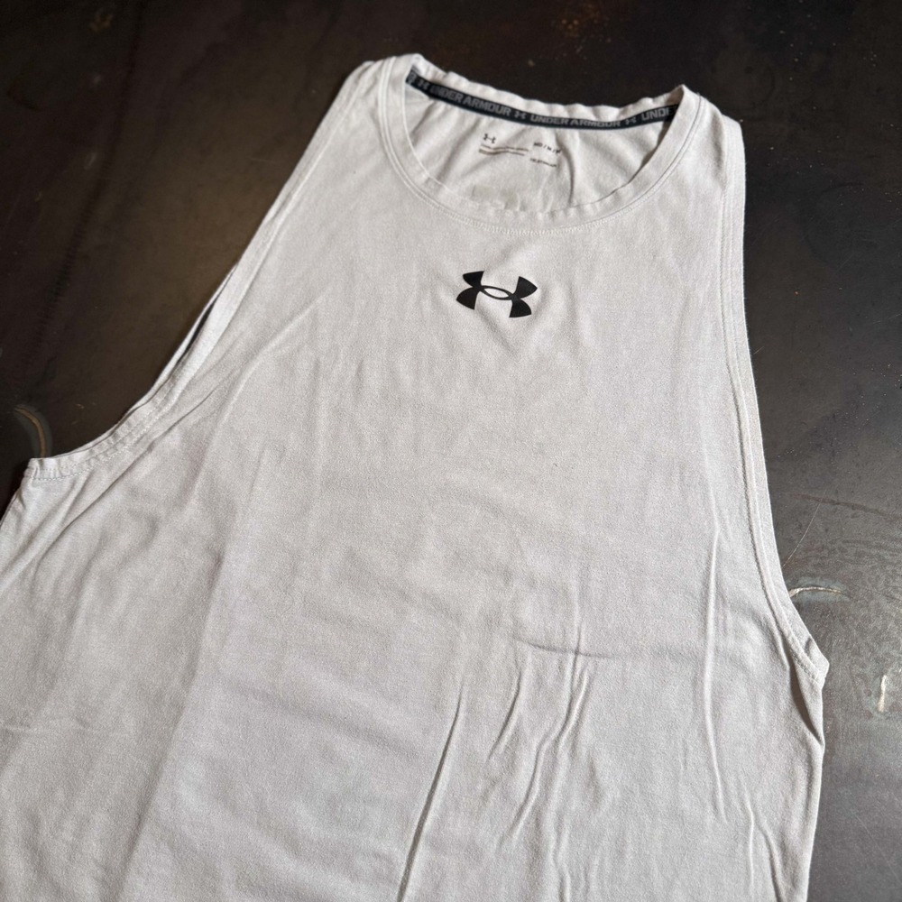 Under Armour Heatgear Muscle Tank Gray Medium Center Logo Vertical Back Hit - Picture 2 of 8